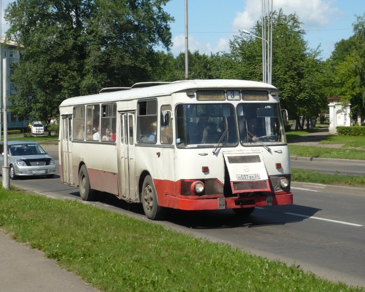 Автобус ЛиАЗ-677М