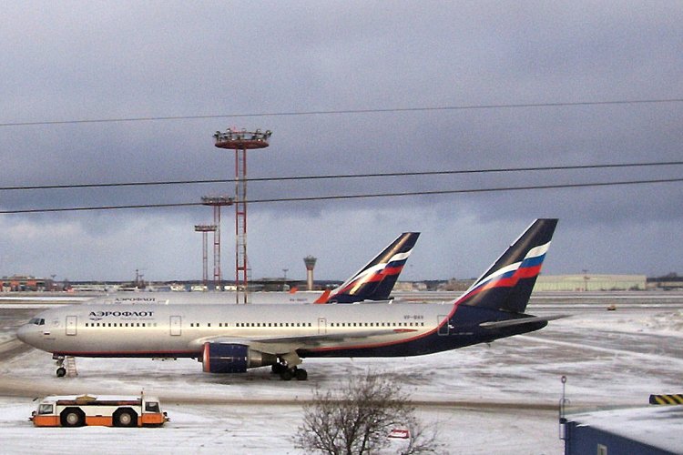 Самолет Boeing 767-300