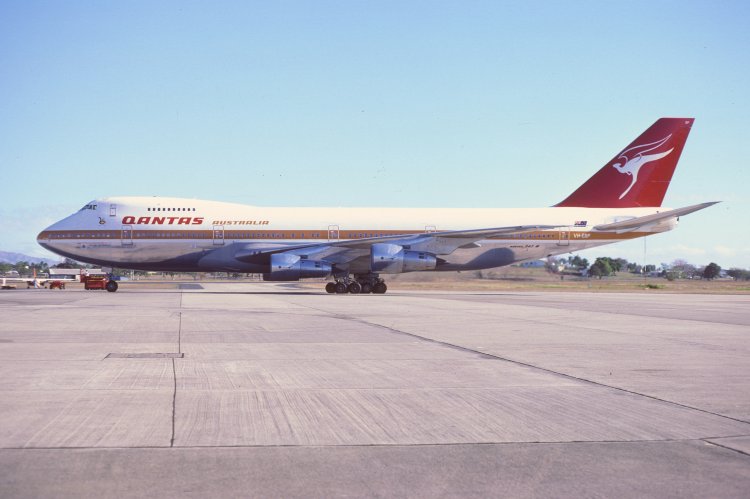 Самолет Boeing 747-200