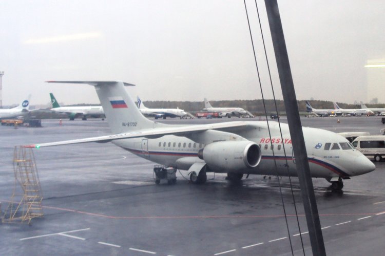 Самолет Ан-148-100B