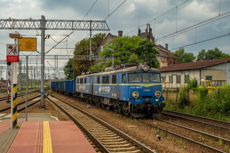 Электровоз 203E (ET41, HŽ 1081)