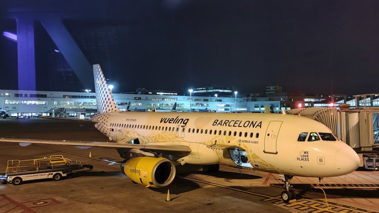 Самолет A320-200