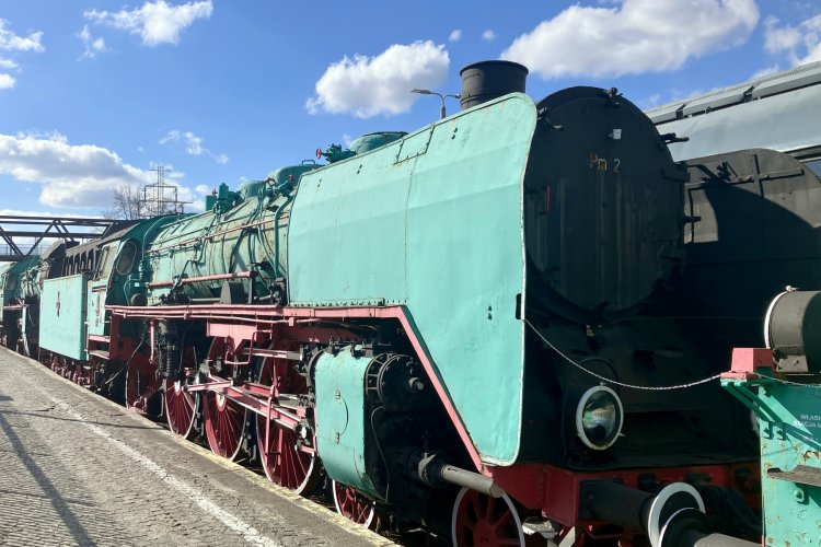 Паровоз 03