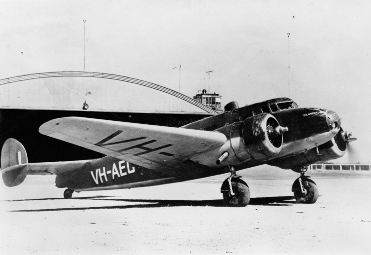 Самолет L-10A (Electra)