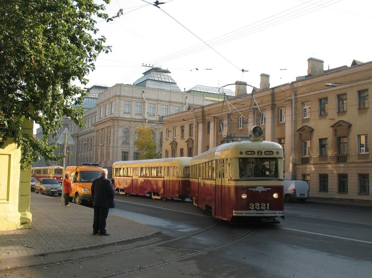 Трамвай ЛМ-47
