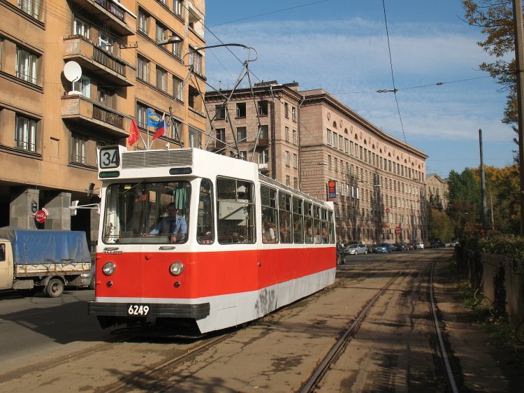 Трамвай ЛМ-68