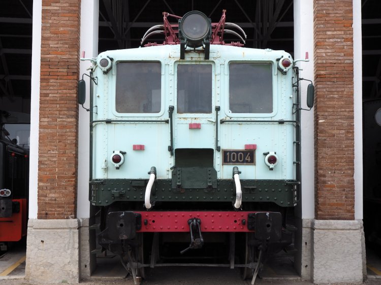 Электровоз 281 (E1000, Renfe 1000)