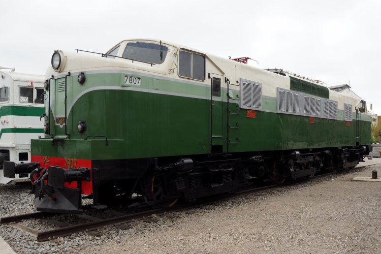 Электровоз 278 (Renfe 7800)