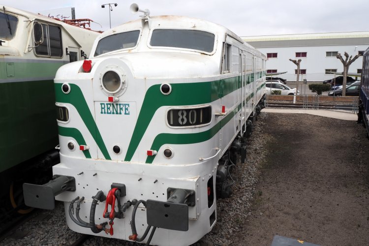 Тепловоз DL-500C (FPD7, New South Wales 44, SAR 930, A300, WDM-1, Renfe 1800, Renfe 318)