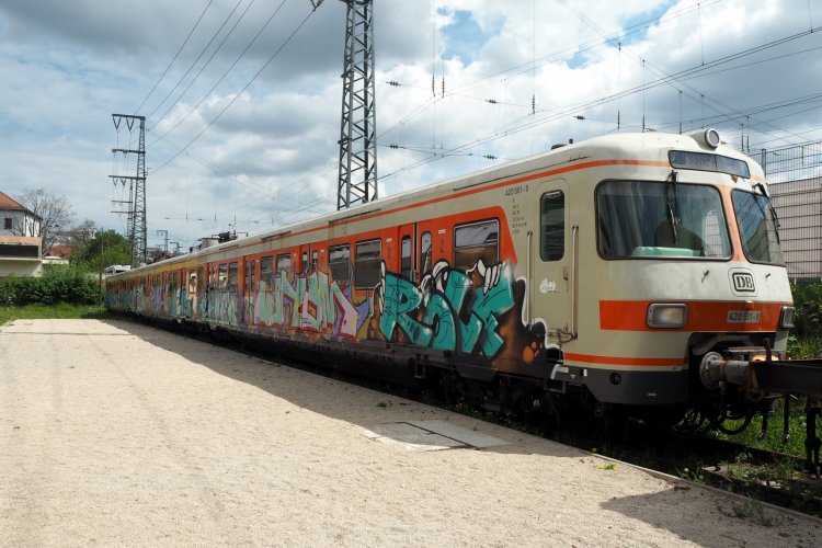 Электропоезд 420 (X420)