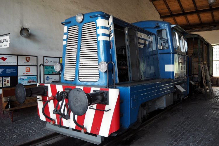 Мотовоз 700 (T 211.0)