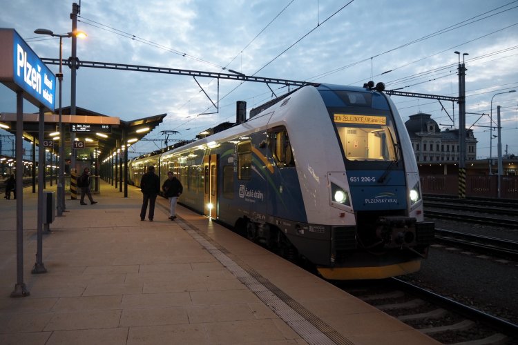 Электропоезд 15Ev (RegioPanter, ČD 650.2)