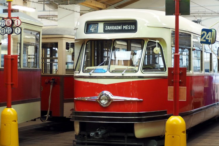 Трамвай Tatra T2 (TII)