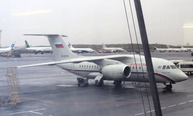 Самолет Ан-148-100B