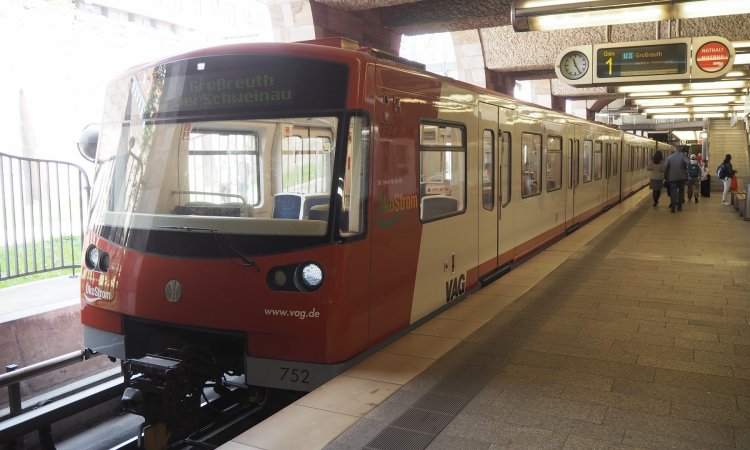 Электропоезд DT3