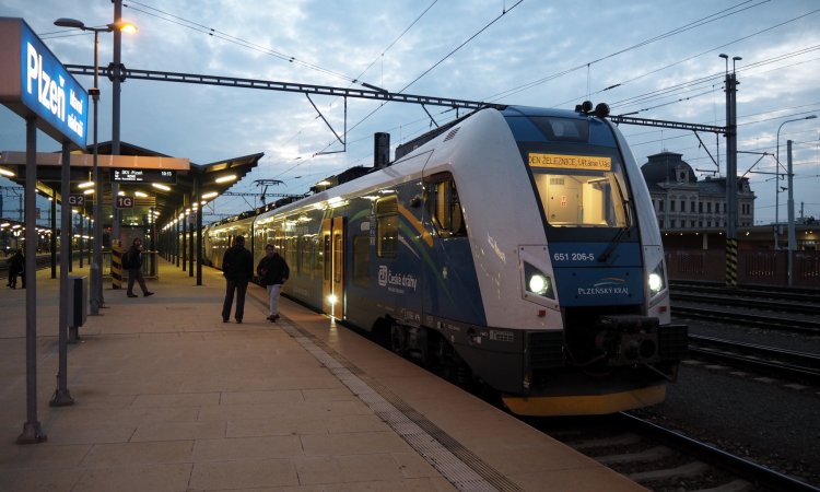 Электропоезд 15Ev (RegioPanter, ČD 650.2)