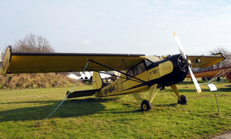 Самолет PZL-101A (Gawron)