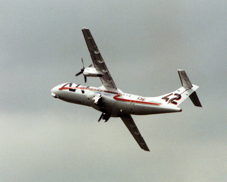 Самолет ATR 42-200