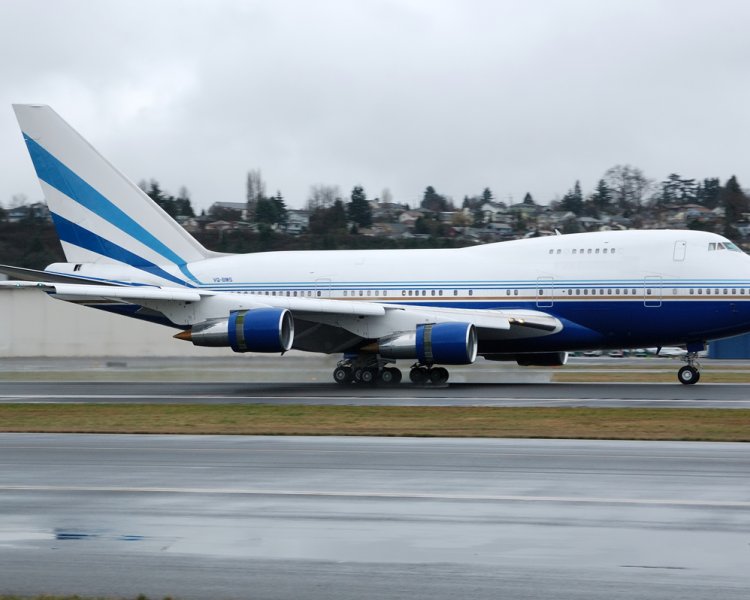 Самолет Boeing 747SP