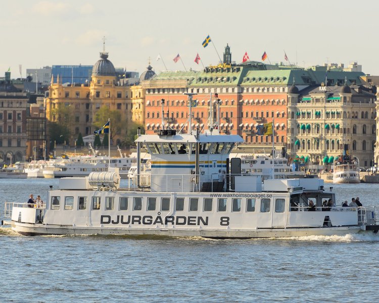 Теплоход Djurgården 8