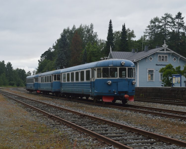 Дизель-поезд Dm7