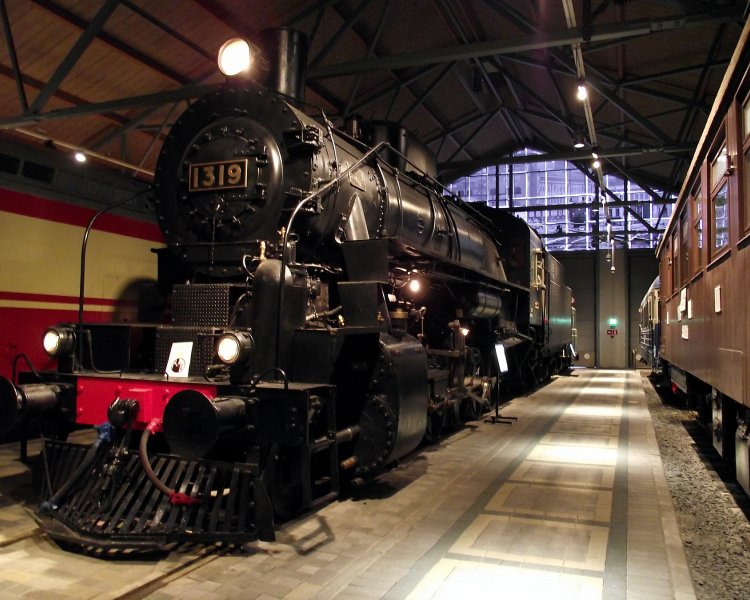 Паровоз Ем (S-25, Tr2, ST-1)