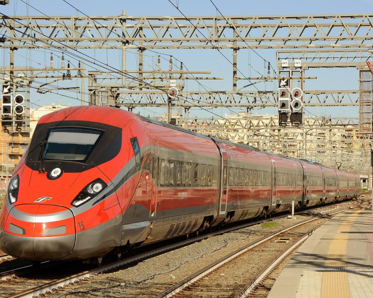 Электропоезд ETR 1000 (Frecciarossa 1000, S 109)