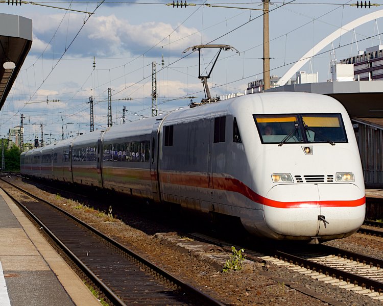 Электропоезд ICE 2 (DB 402)