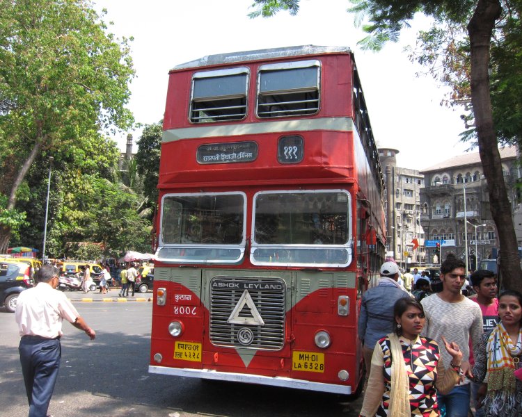 Автобус Ashok Leyland Titan
