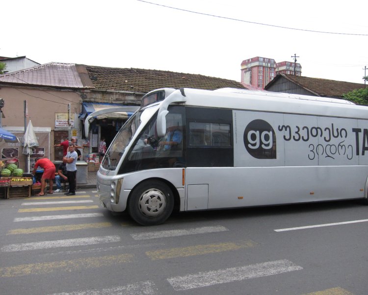 Автобус FAW Jiefang CA6100S2H2