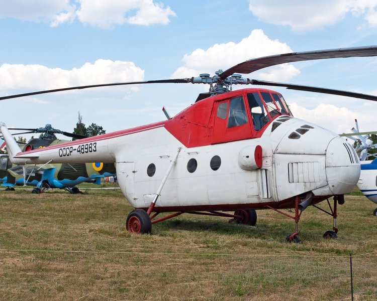 Вертолет Ми-4А
