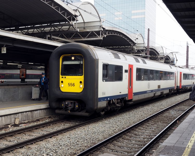 Электропоезд AM 96 (MS96)