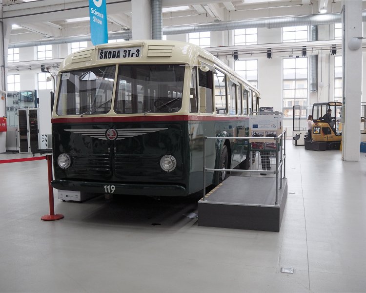 Троллейбус Škoda 3Tr