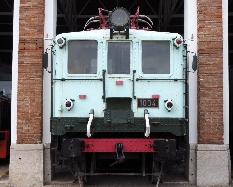 Электровоз 281 (E1000, Renfe 1000)
