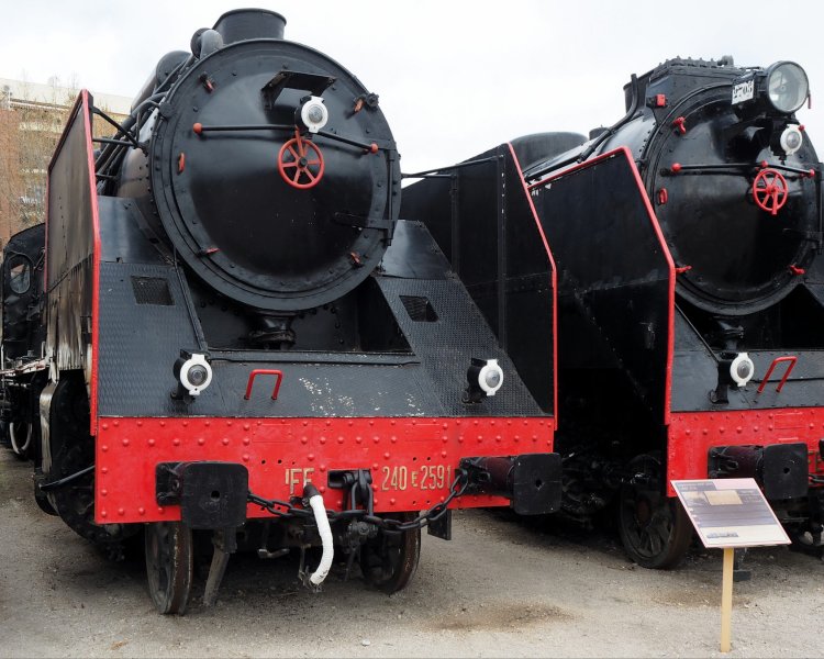 Паровоз 240F (Renfe 2400)