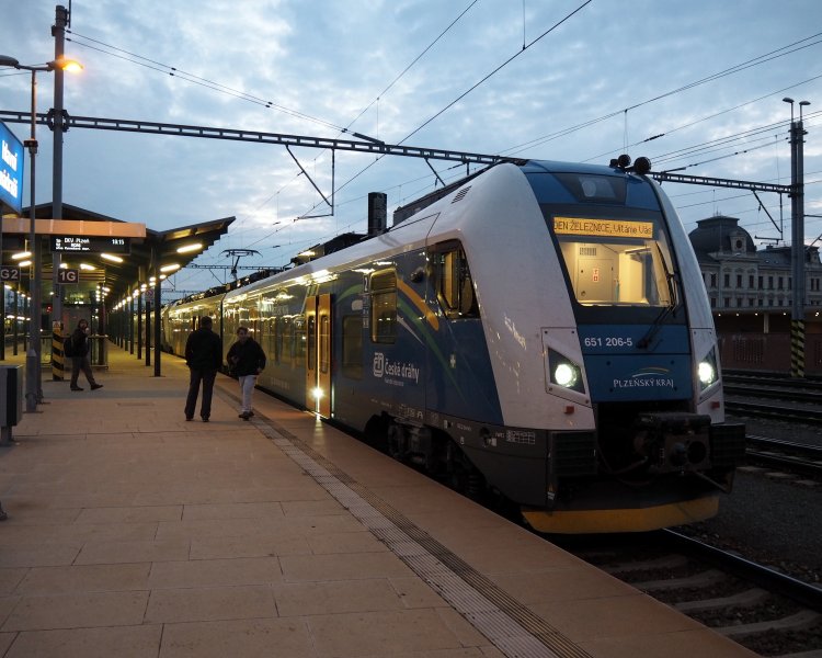 Электропоезд 15Ev (RegioPanter, ČD 650.2)