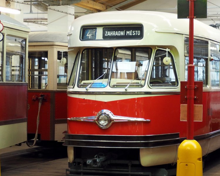 Трамвай Tatra T2 (TII)