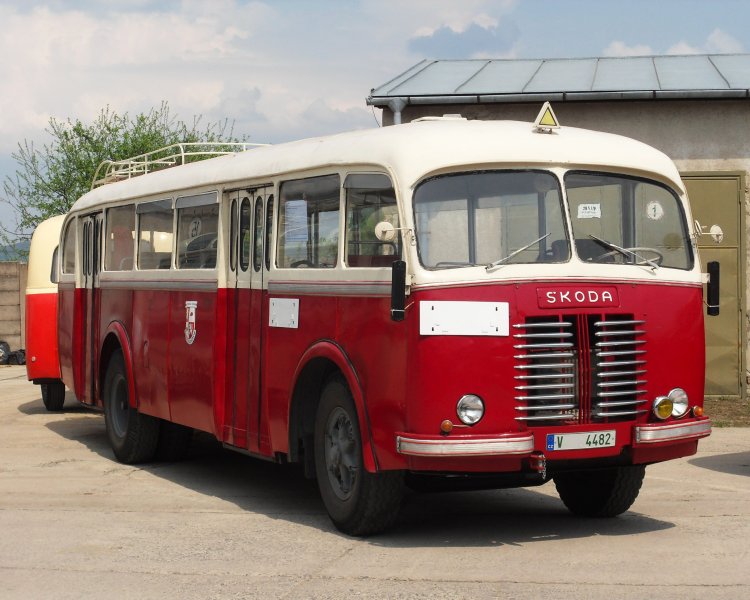 Автобус Škoda 706 RO MTZ