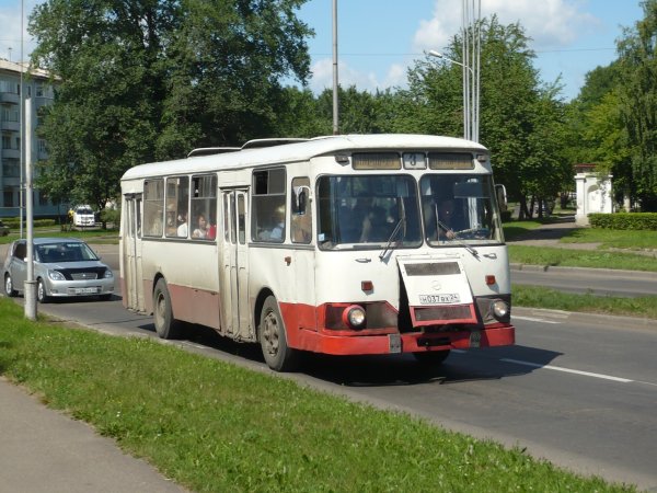 Автобус ЛиАЗ-677М